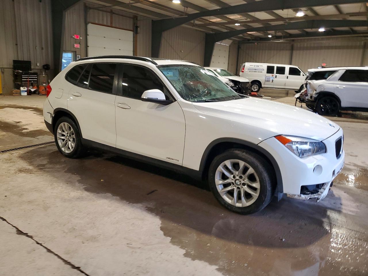 2015 BMW X1 XDRIVE28I photo 4