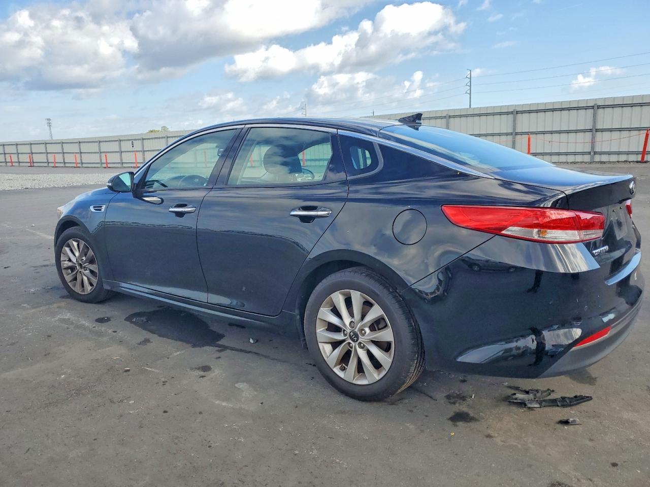 2016 KIA OPTIMA EX photo 2
