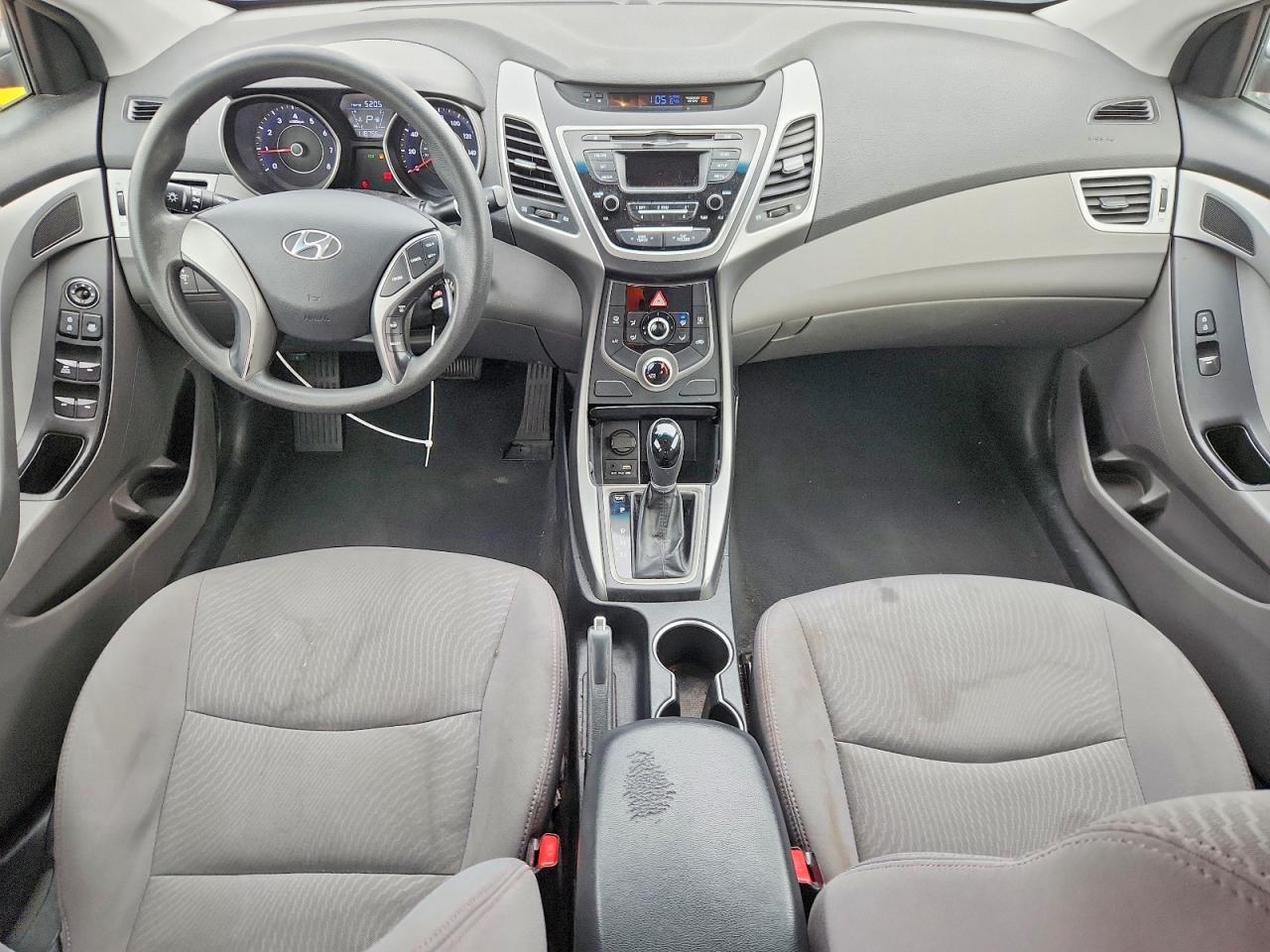 2015 HYUNDAI ELANTRA SE photo 8