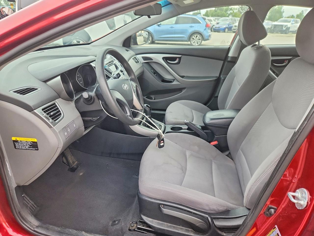 2015 HYUNDAI ELANTRA SE photo 7
