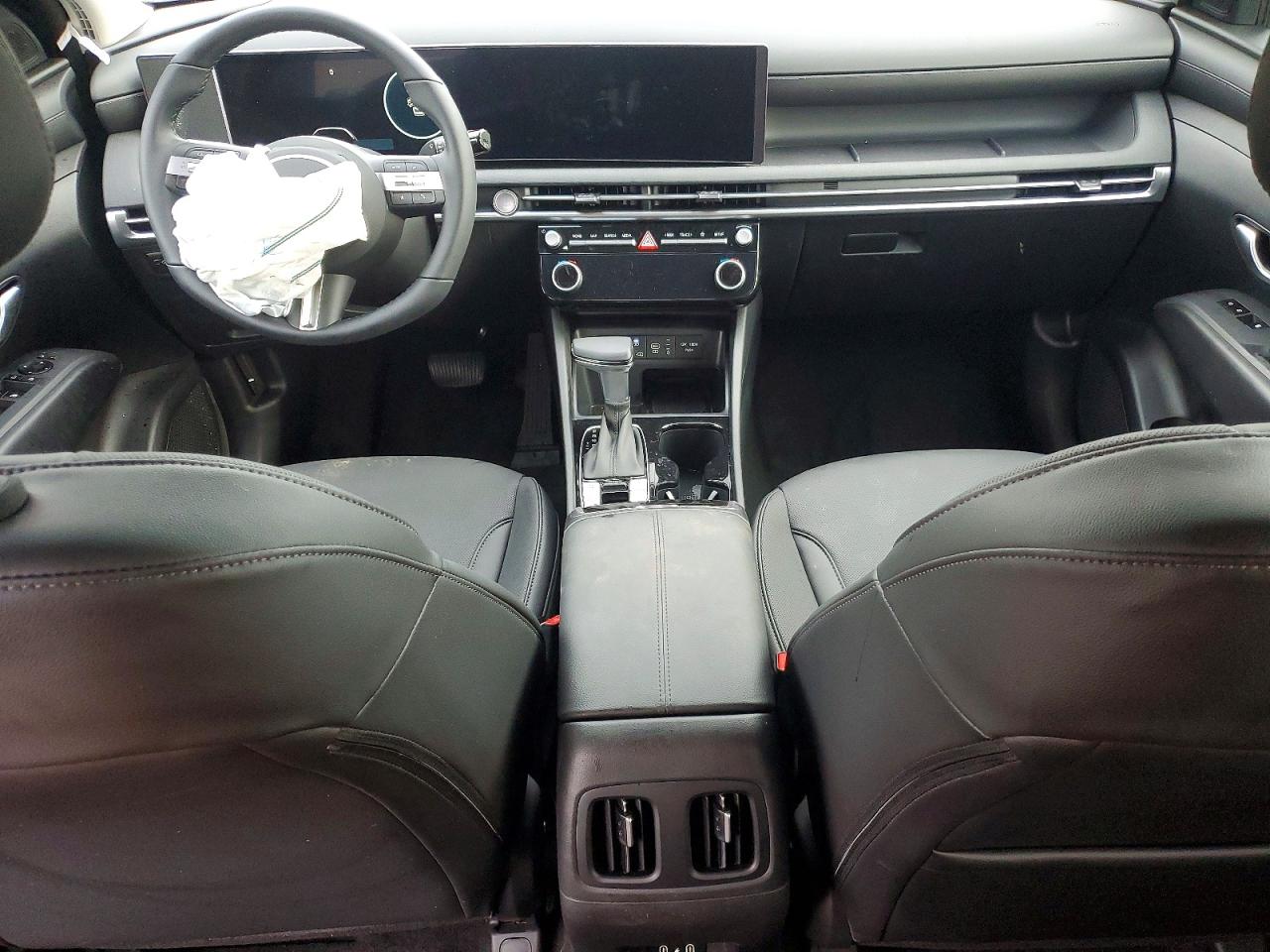 2026 HYUNDAI TUCSON SEL PREMIUM photo 8