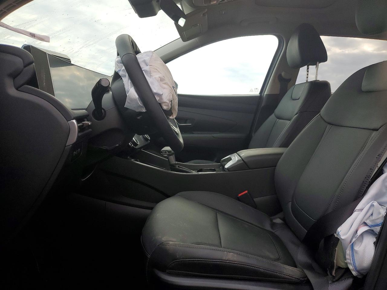 2026 HYUNDAI TUCSON SEL PREMIUM photo 7