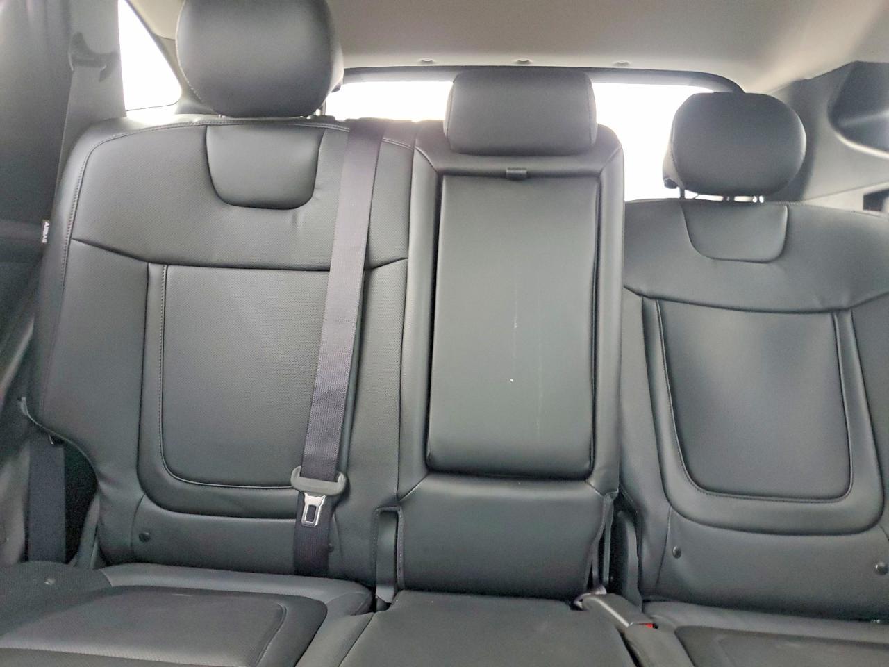 2026 HYUNDAI TUCSON SEL PREMIUM photo 10