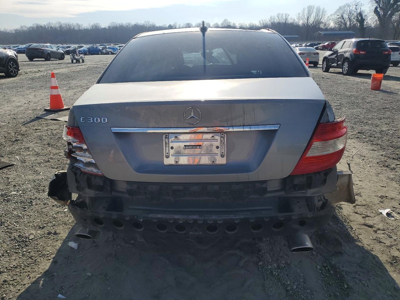 2011 MERCEDES-BENZ C 300 photo 11