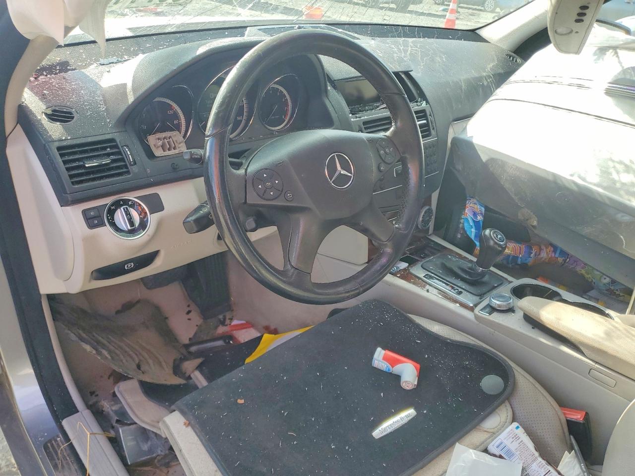 2011 MERCEDES-BENZ C 300 photo 15