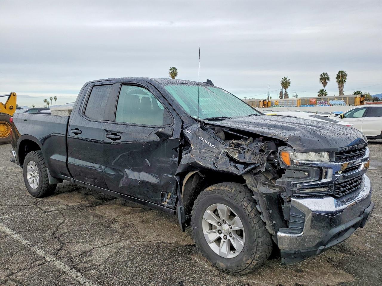 2020 CHEVROLET SILVERADO C1500 LT photo 4