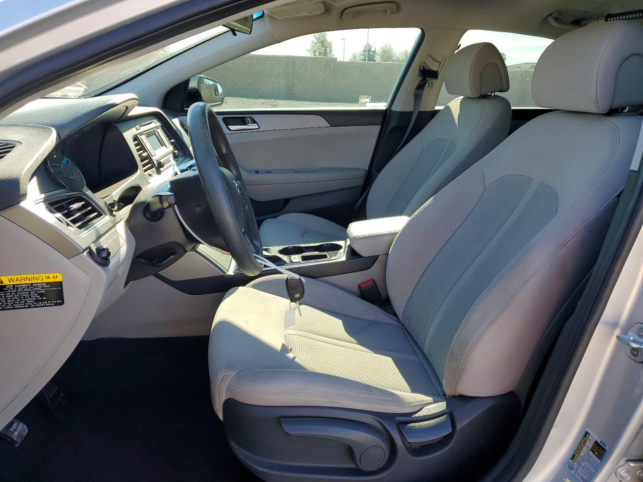 2017 HYUNDAI SONATA SE photo 7