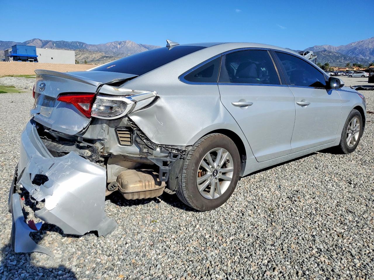 2017 HYUNDAI SONATA SE photo 3
