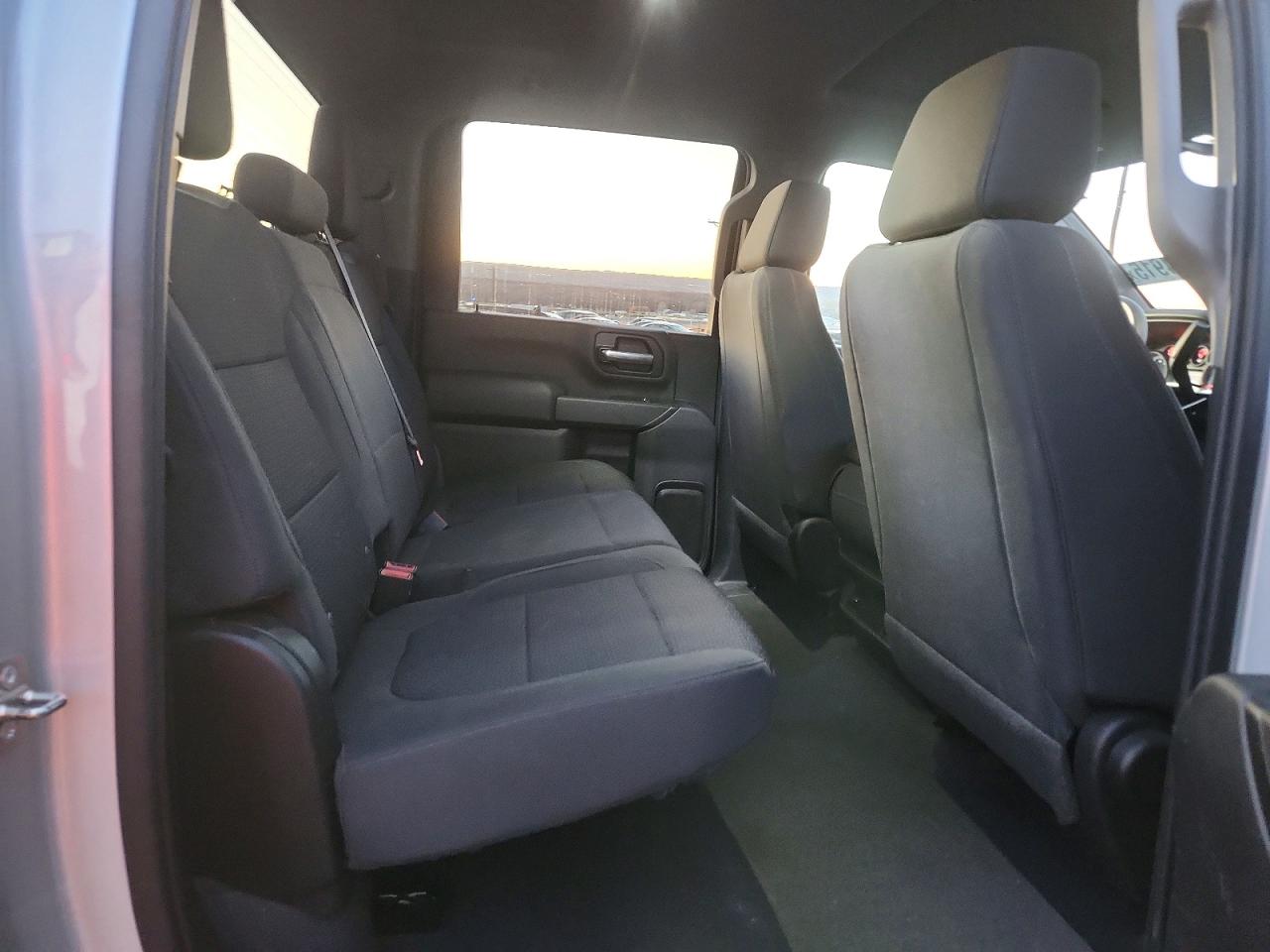 2020 CHEVROLET SILVERADO K2500 CUSTOM photo 10