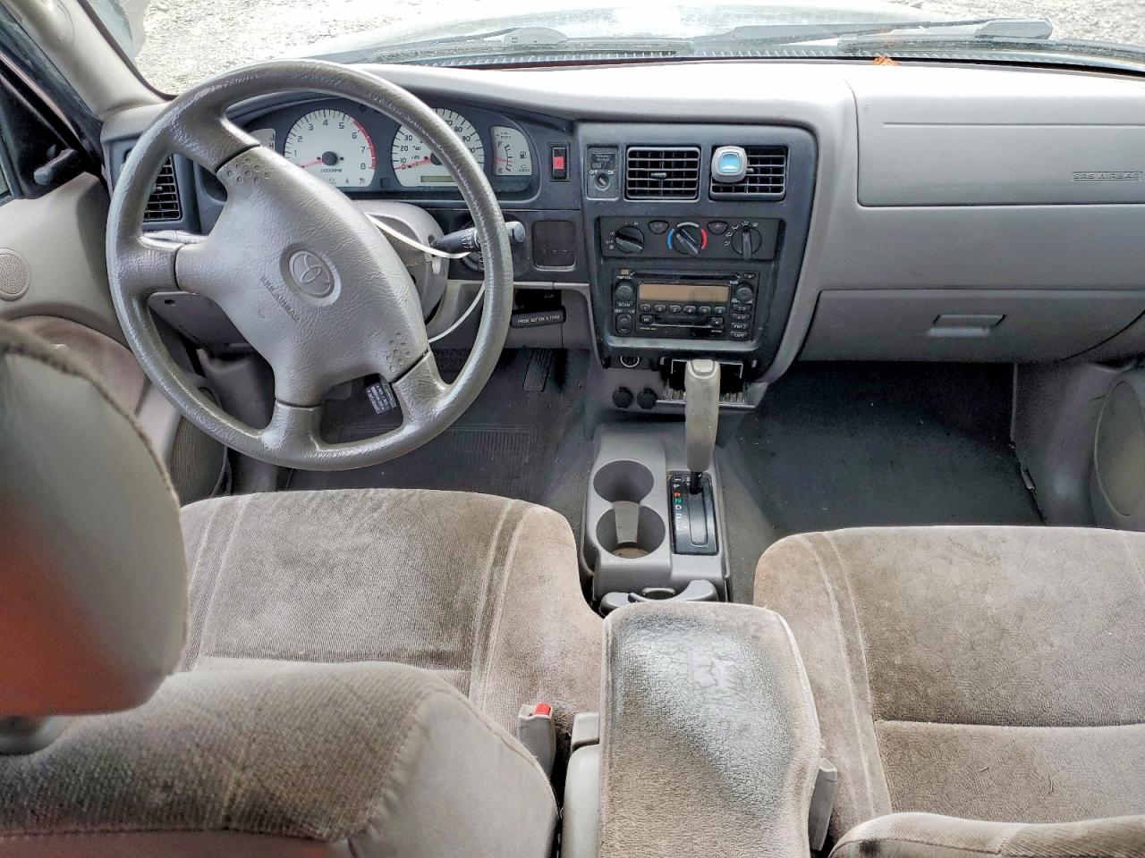 2004 TOYOTA TACOMA XTRACAB photo 8