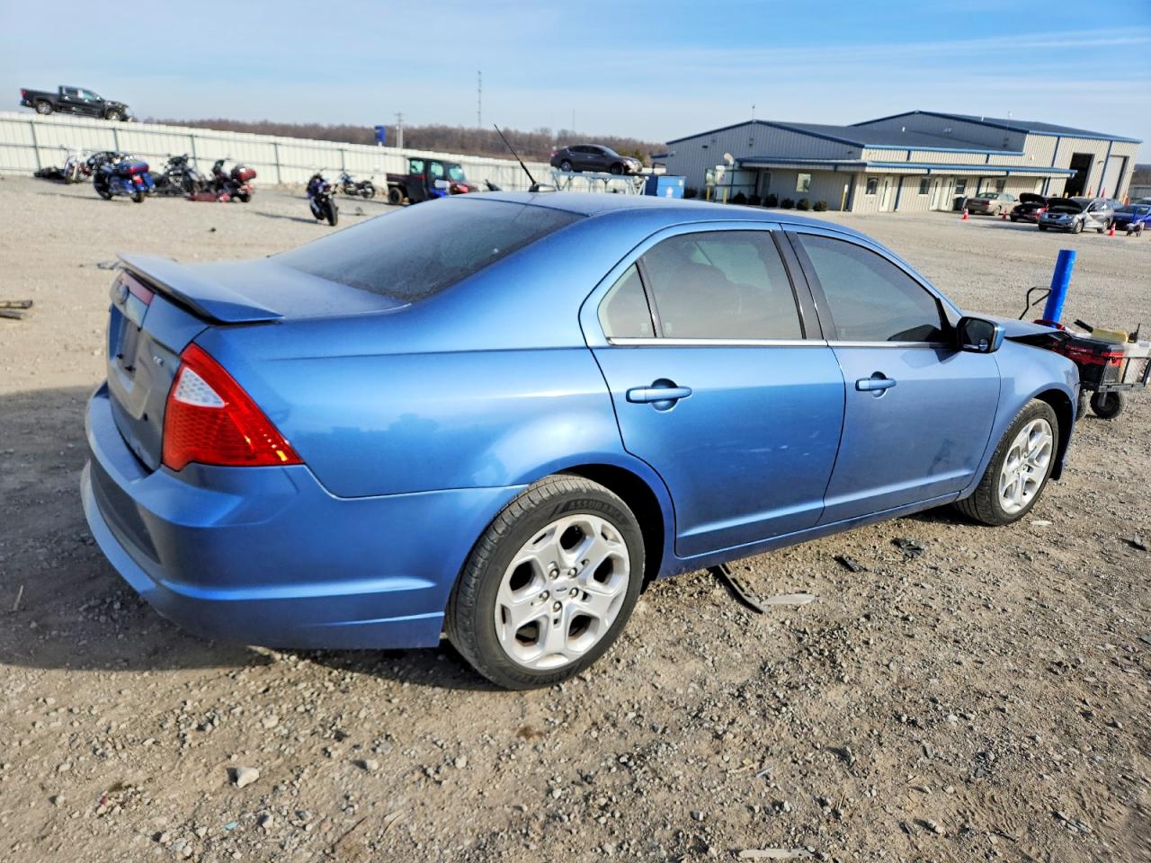 2010 FORD FUSION SE photo 3