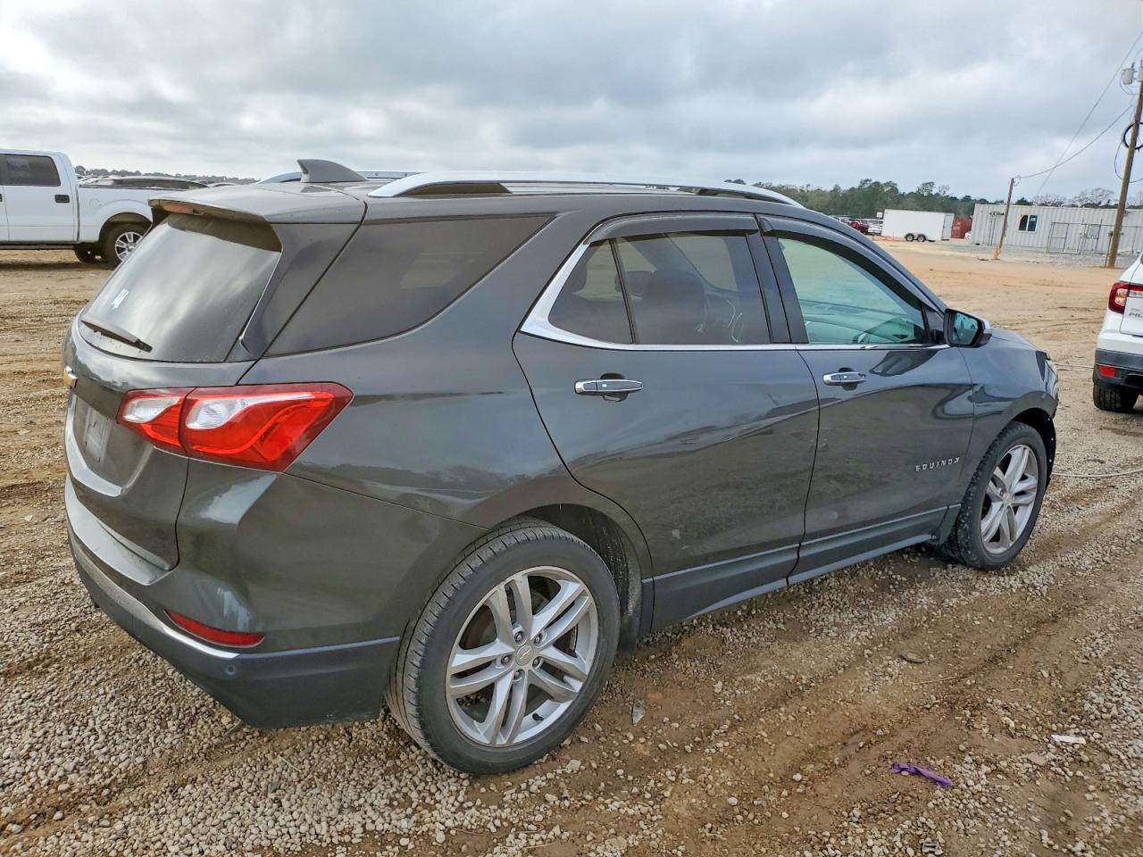 2019 CHEVROLET EQUINOX PREMIER photo 3