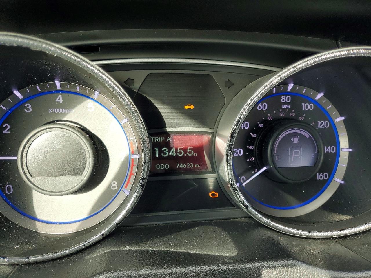 2014 HYUNDAI SONATA GLS photo 9