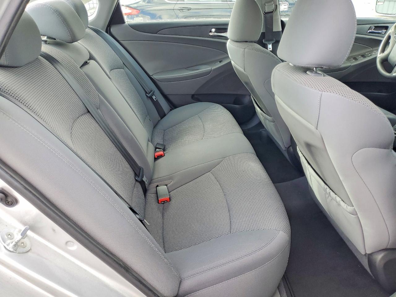2014 HYUNDAI SONATA GLS photo 10