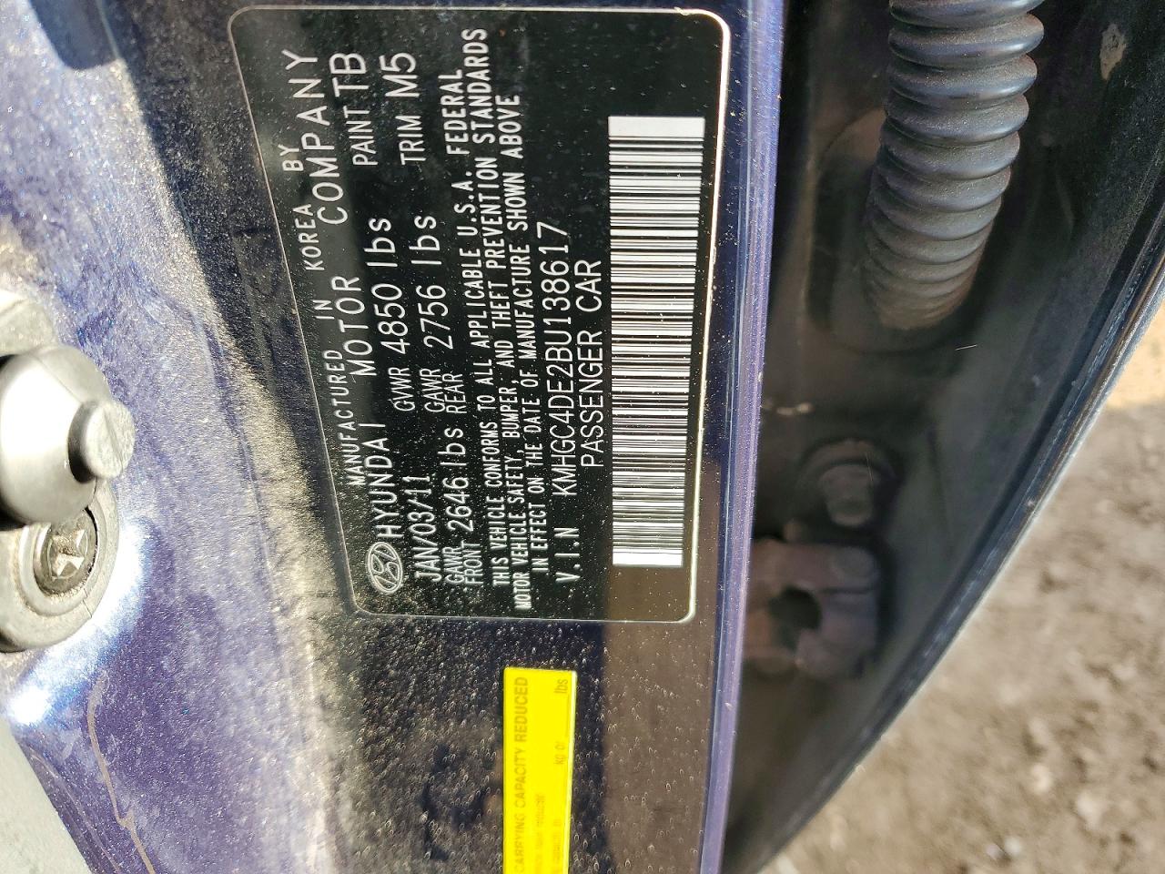 2011 HYUNDAI GENESIS 3.8L photo 12