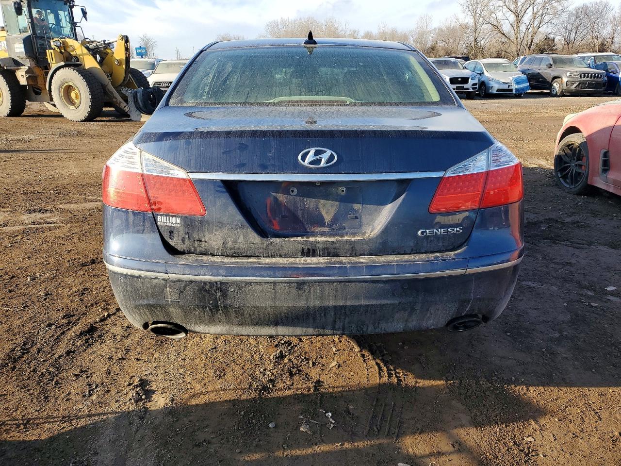 2011 HYUNDAI GENESIS 3.8L photo 6