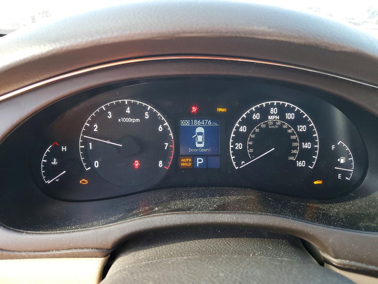 2011 HYUNDAI GENESIS 3.8L photo 9