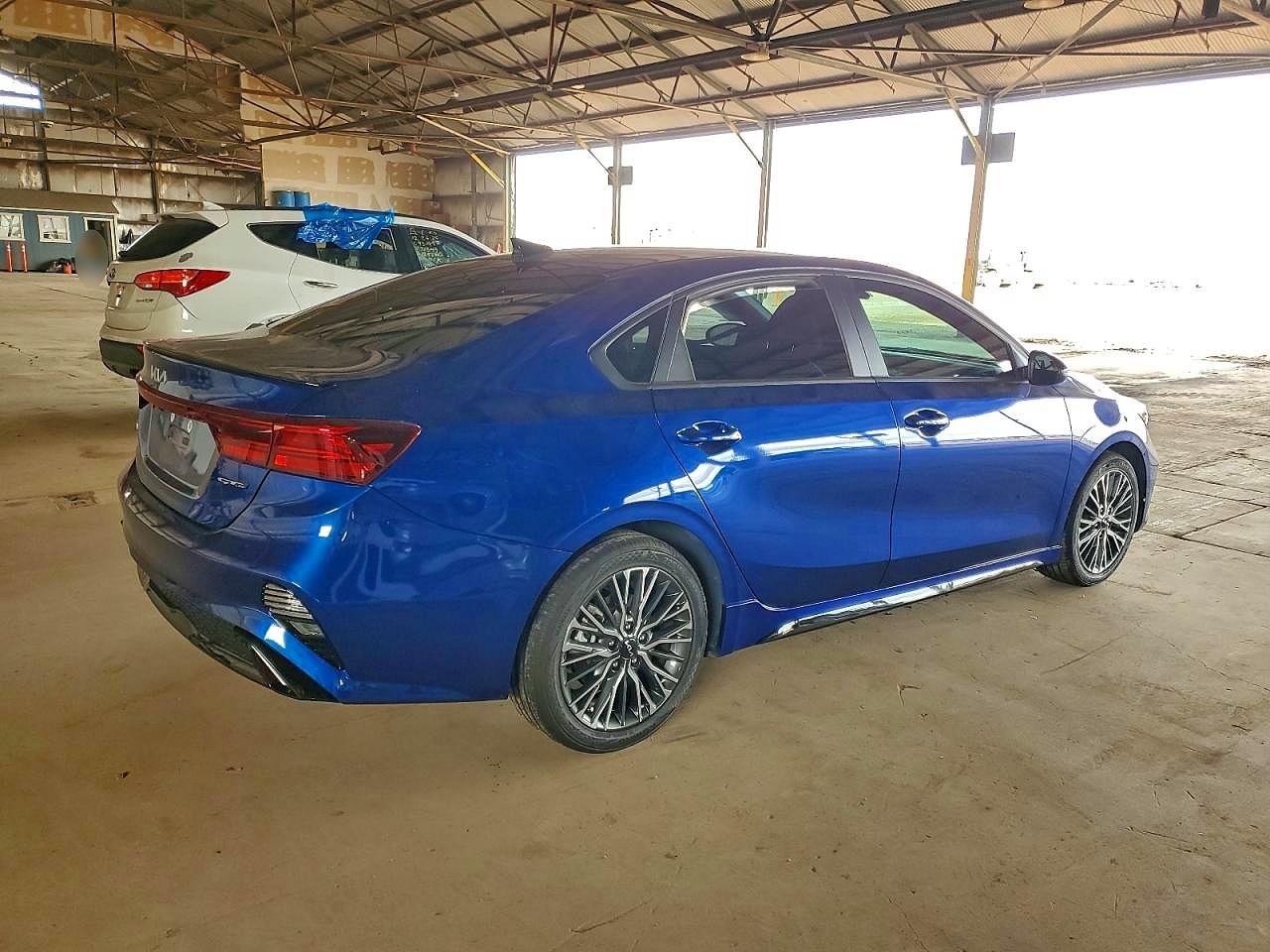 2024 KIA FORTE GT LINE photo 3
