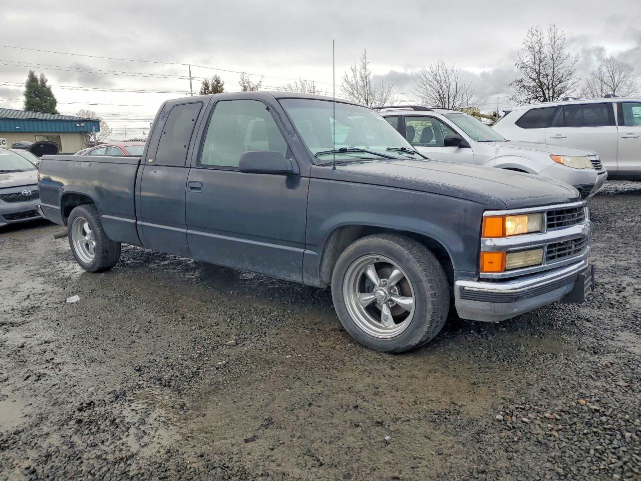 1997 CHEVROLET GMT-400 C1500 photo 4