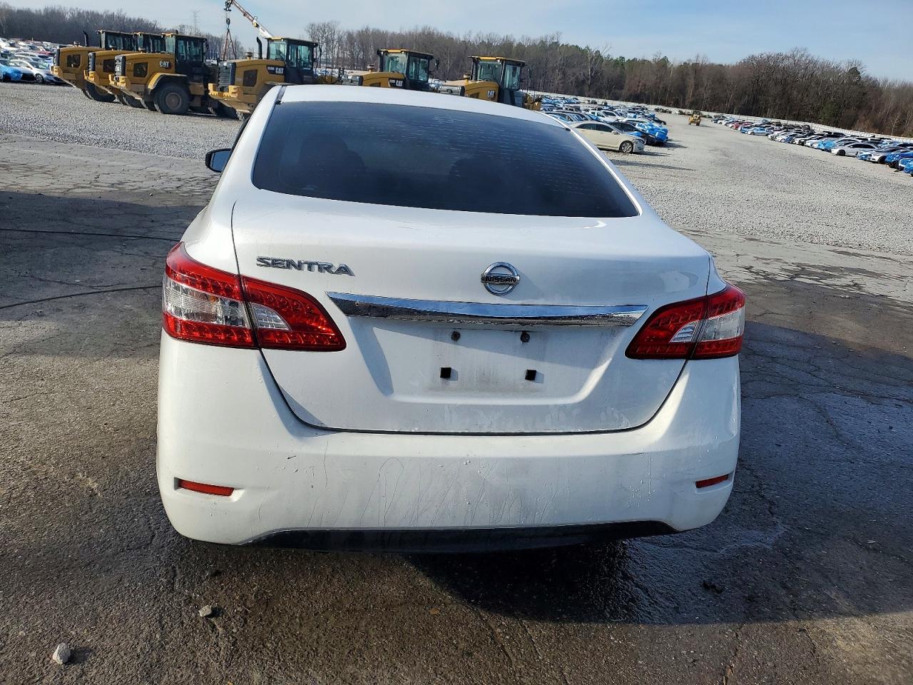 2015 NISSAN SENTRA S photo 6
