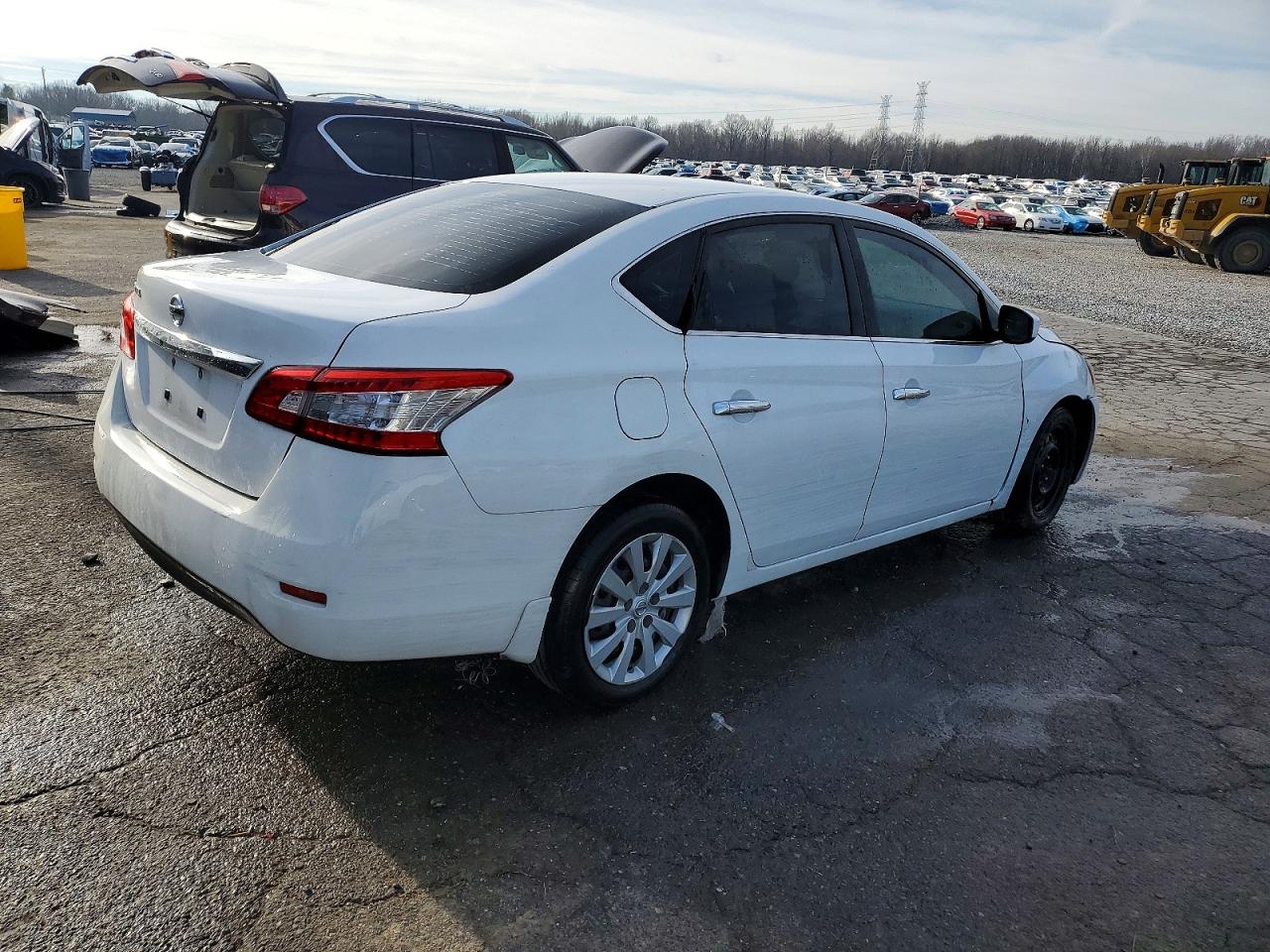 2015 NISSAN SENTRA S photo 3