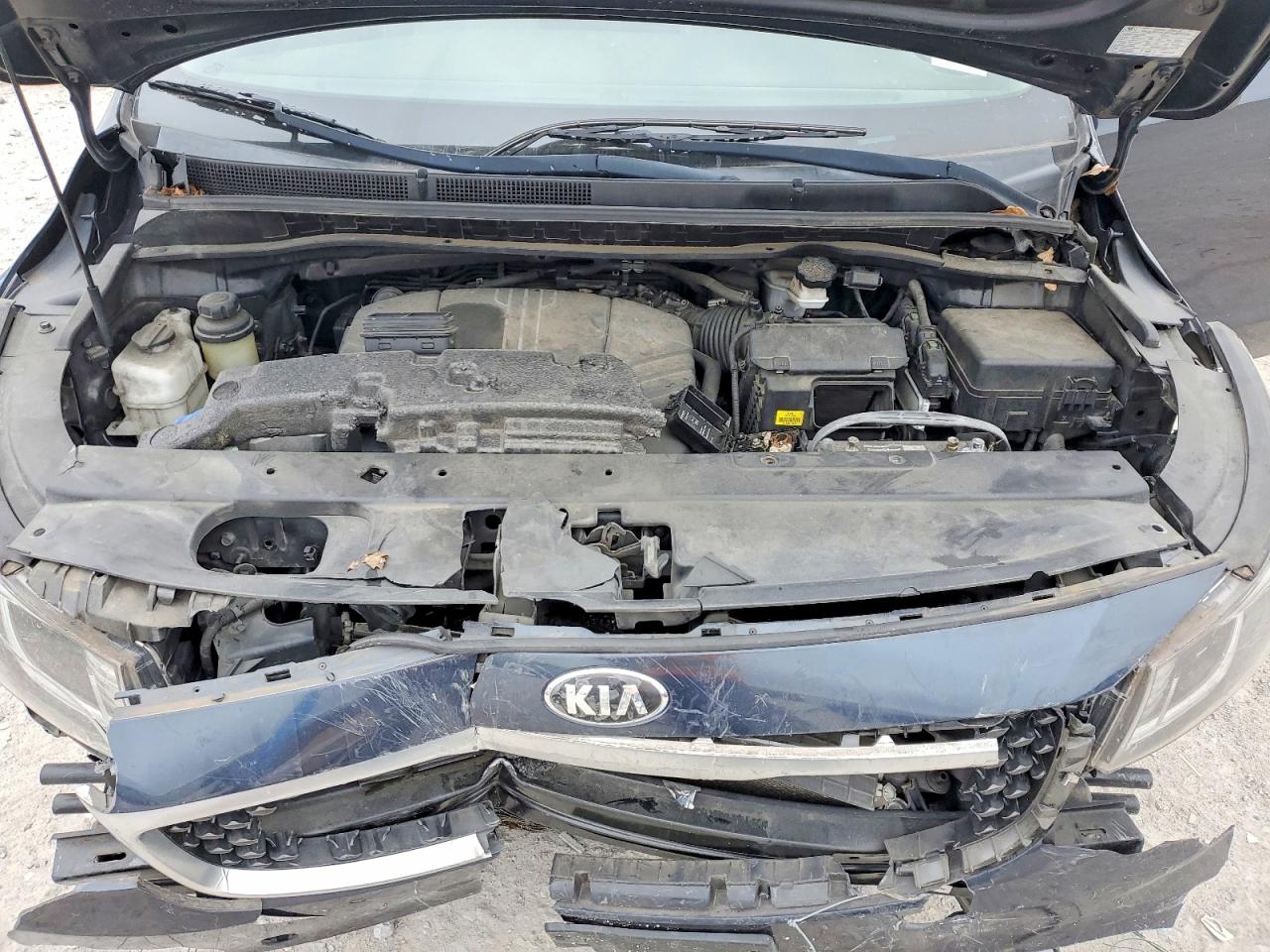 2017 KIA SEDONA LX photo 12