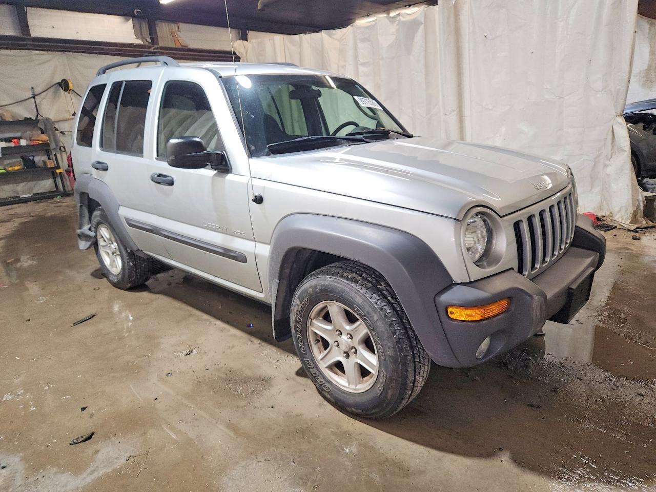 2003 JEEP LIBERTY SPORT photo 4
