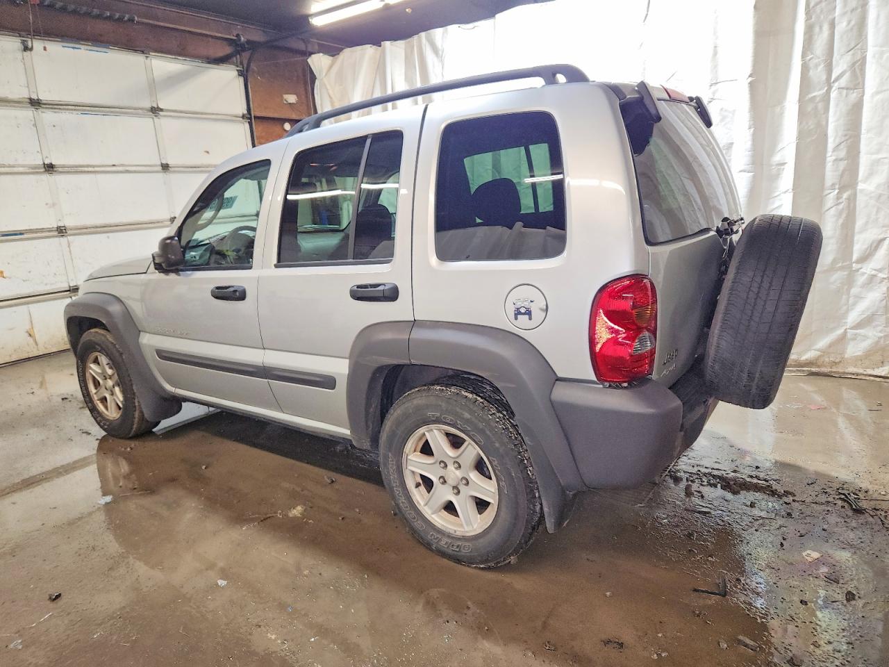 2003 JEEP LIBERTY SPORT photo 2