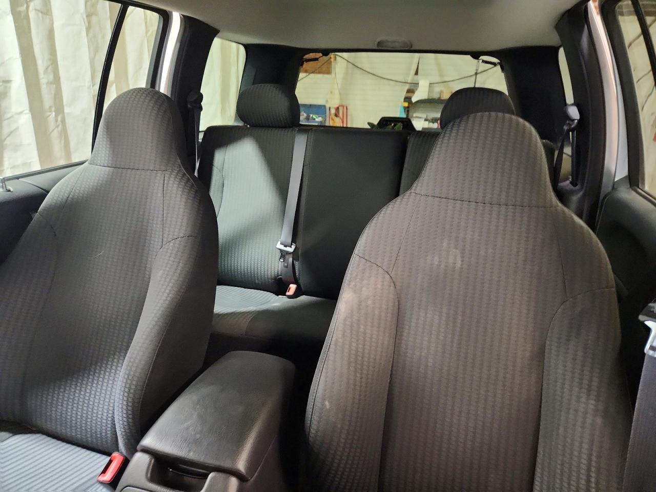 2003 JEEP LIBERTY SPORT photo 10
