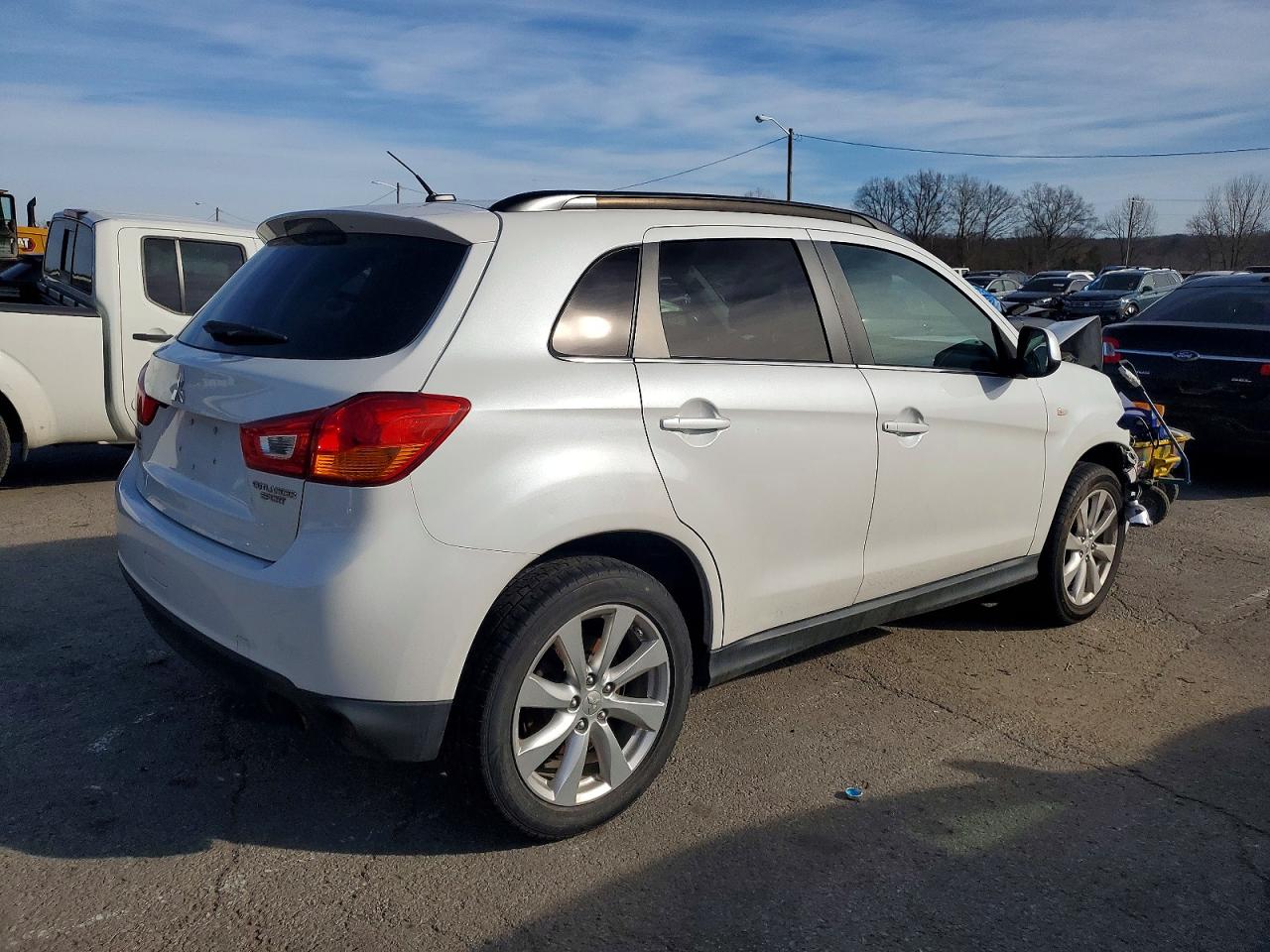 2015 MITSUBISHI OUTLANDER SPORT SE photo 3