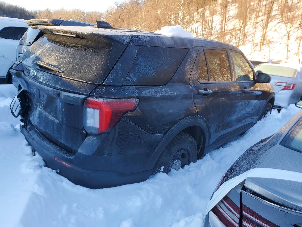 2025 FORD EXPLORER POLICE INTERCEPTOR photo 3