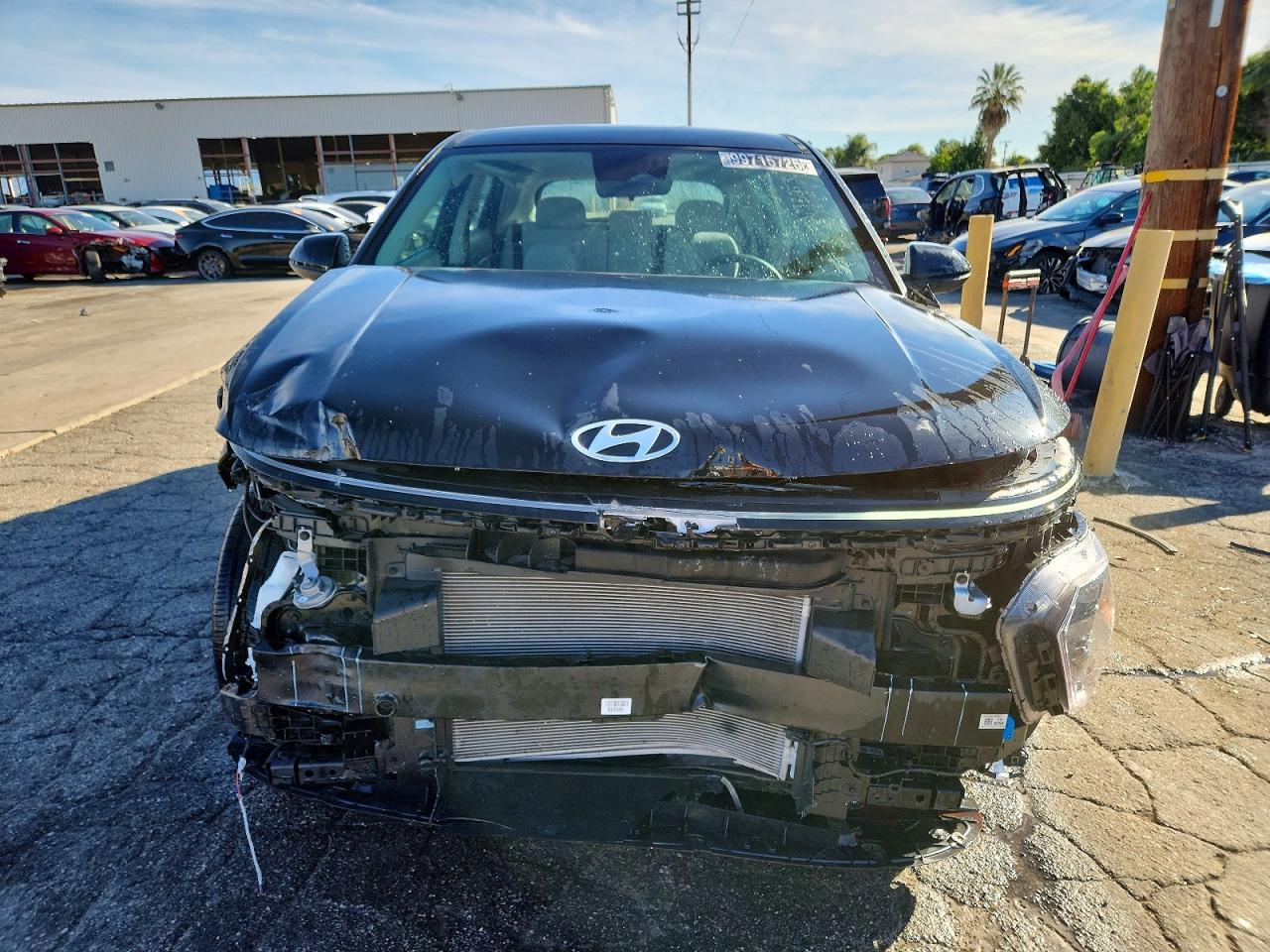 2025 HYUNDAI KONA SE photo 5