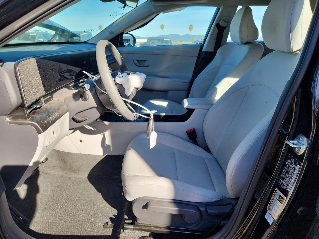 2025 HYUNDAI KONA SE photo 7