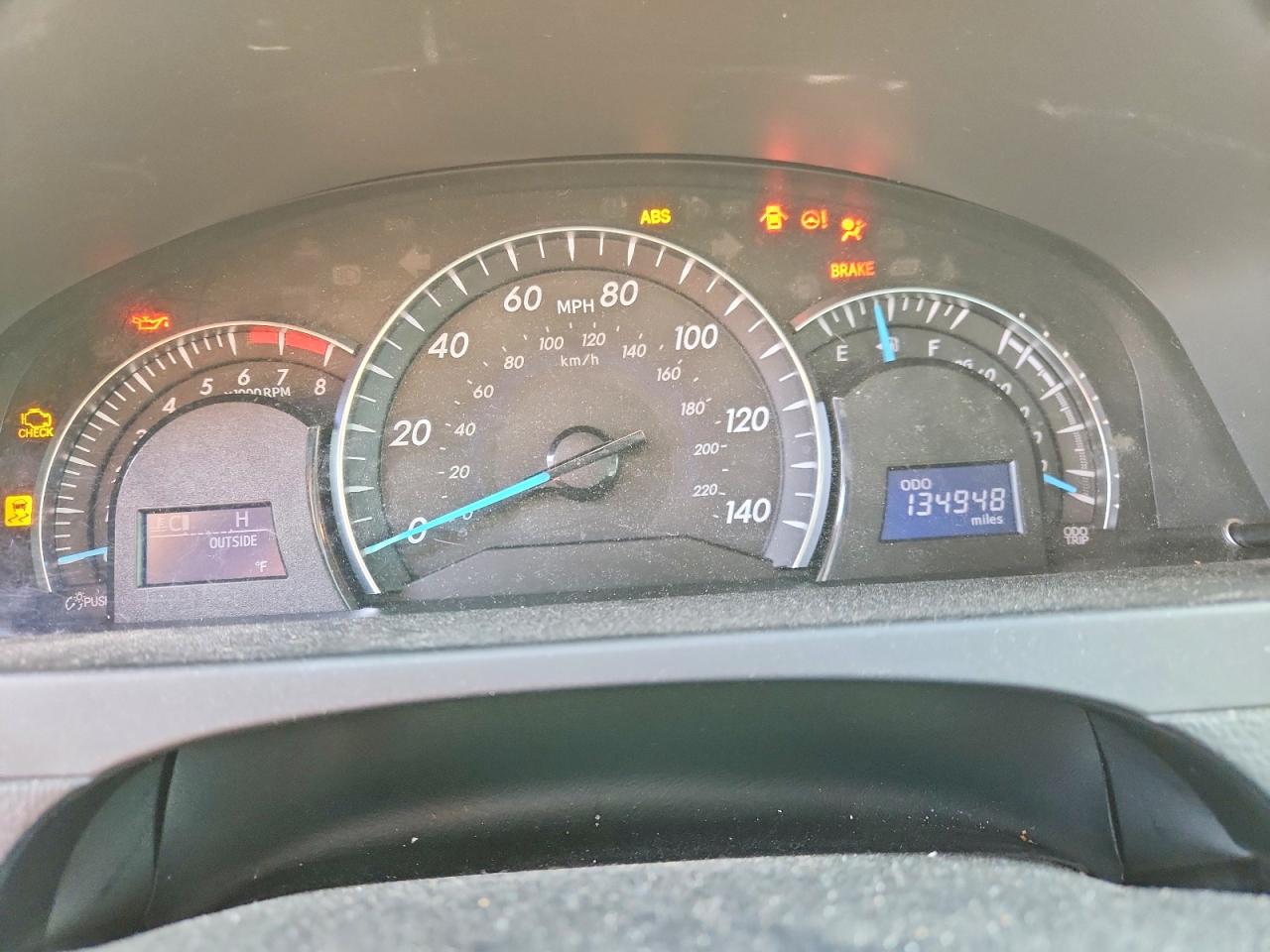 2013 TOYOTA CAMRY L photo 9