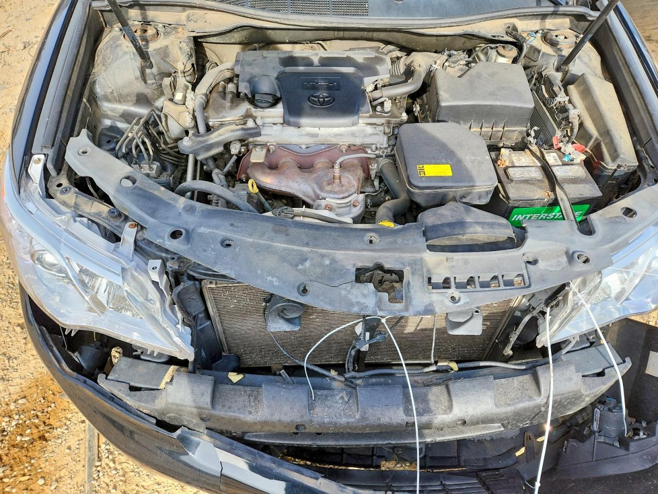 2013 TOYOTA CAMRY L photo 11