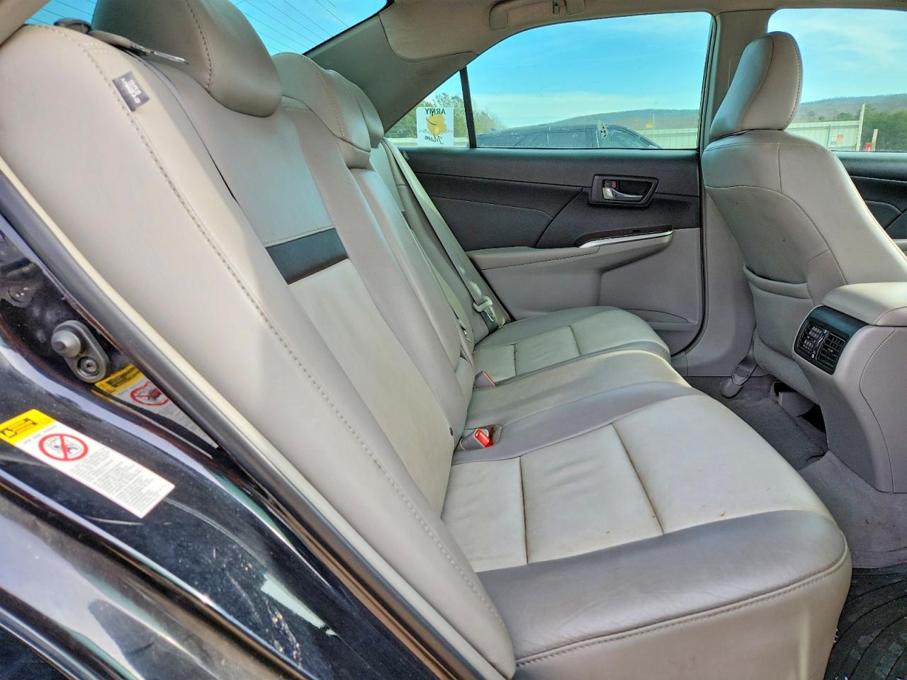 2013 TOYOTA CAMRY L photo 10