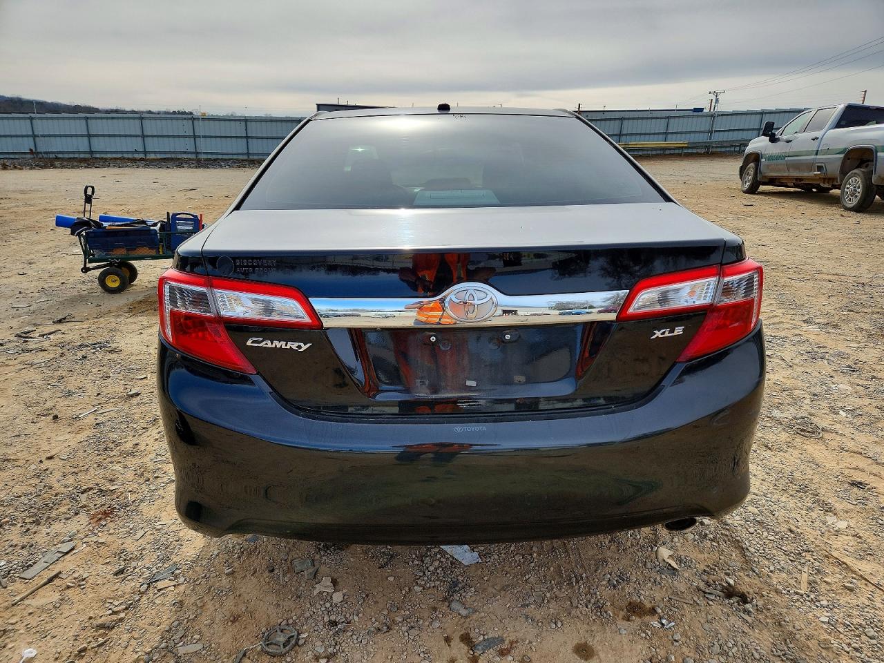 2013 TOYOTA CAMRY L photo 6
