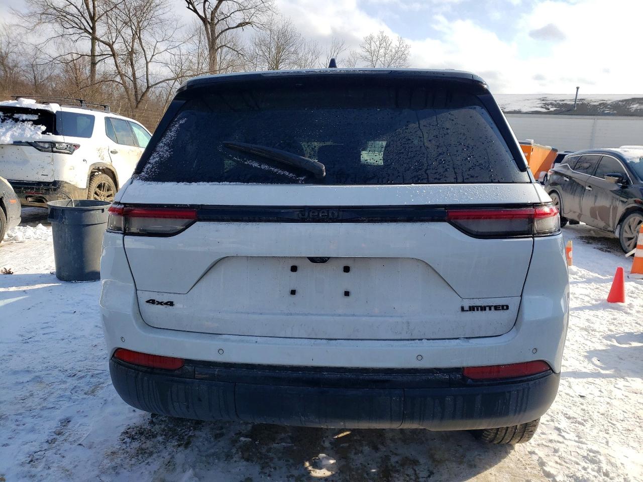 2023 JEEP GRAND CHEROKEE LIMITED photo 6