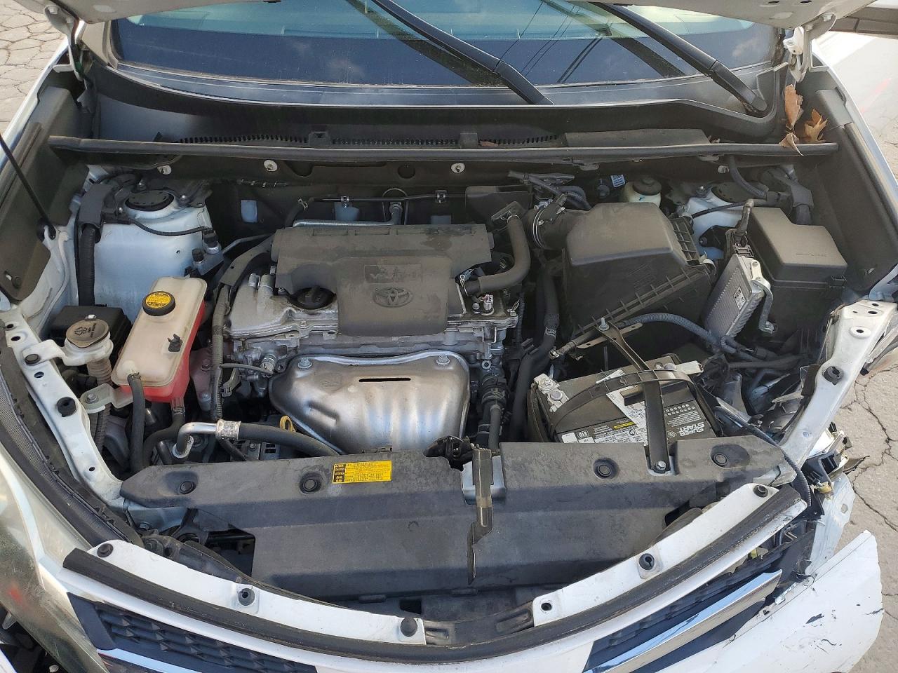 2015 TOYOTA RAV4 XLE photo 11