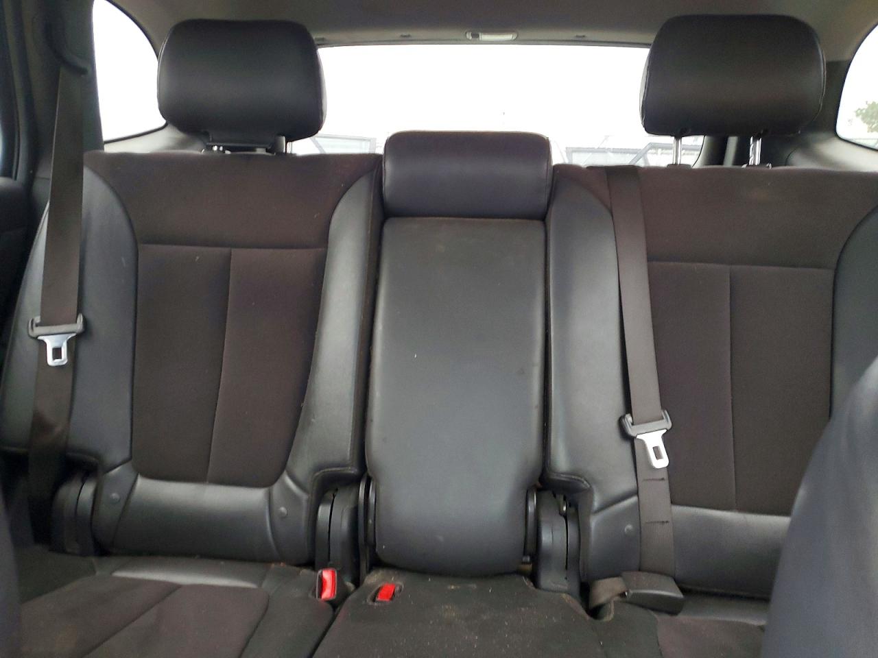 2011 HYUNDAI SANTA FE SE photo 10