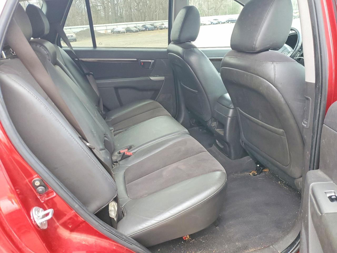 2011 HYUNDAI SANTA FE SE photo 11
