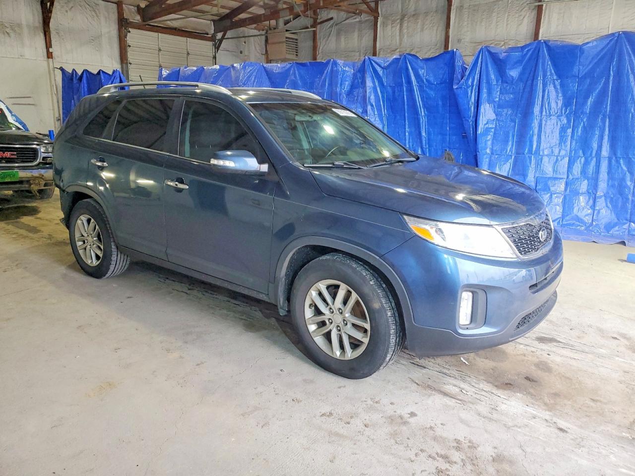 2015 KIA SORENTO LX photo 4