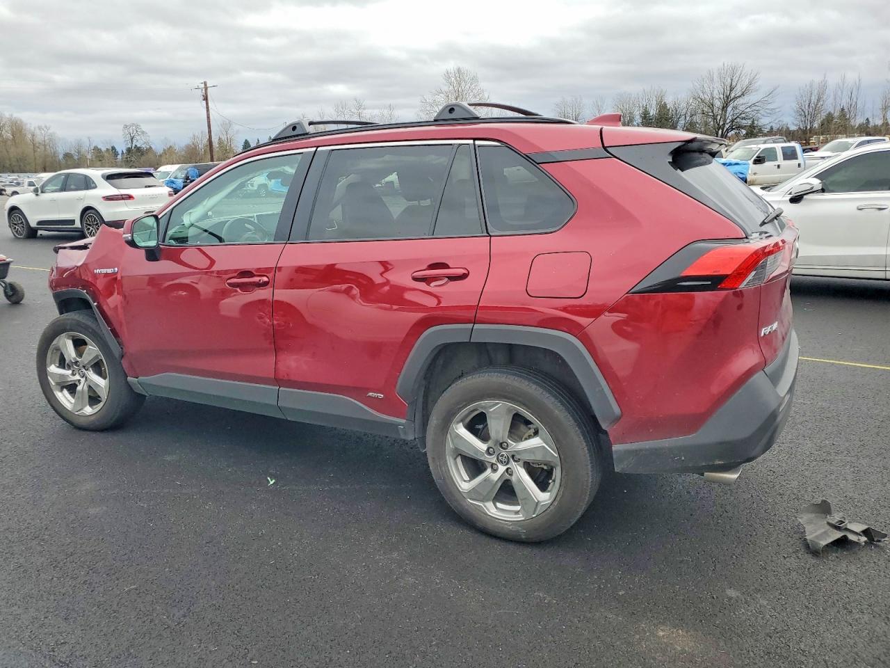 2021 TOYOTA RAV4 XLE PREMIUM photo 2