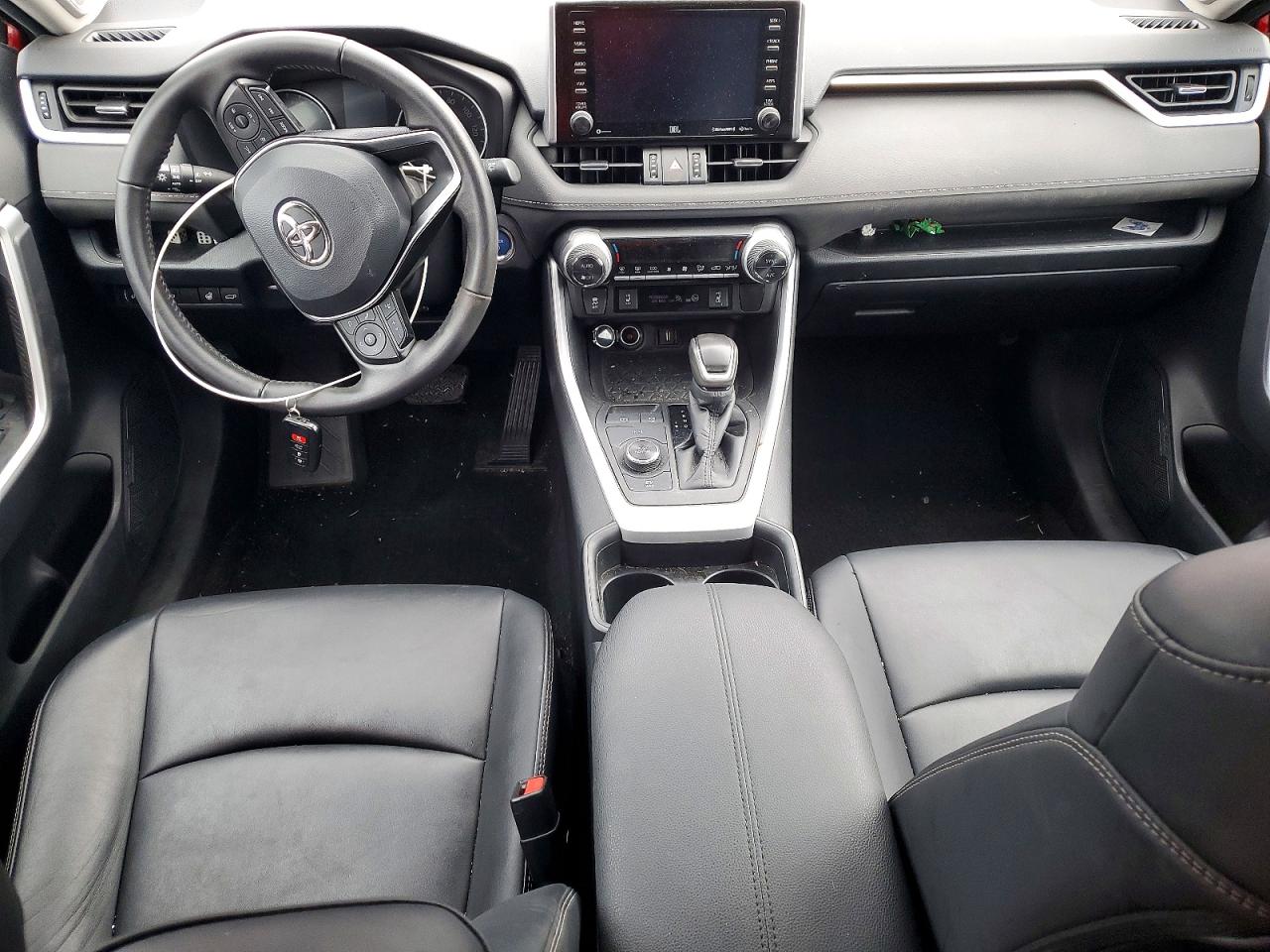 2021 TOYOTA RAV4 XLE PREMIUM photo 8