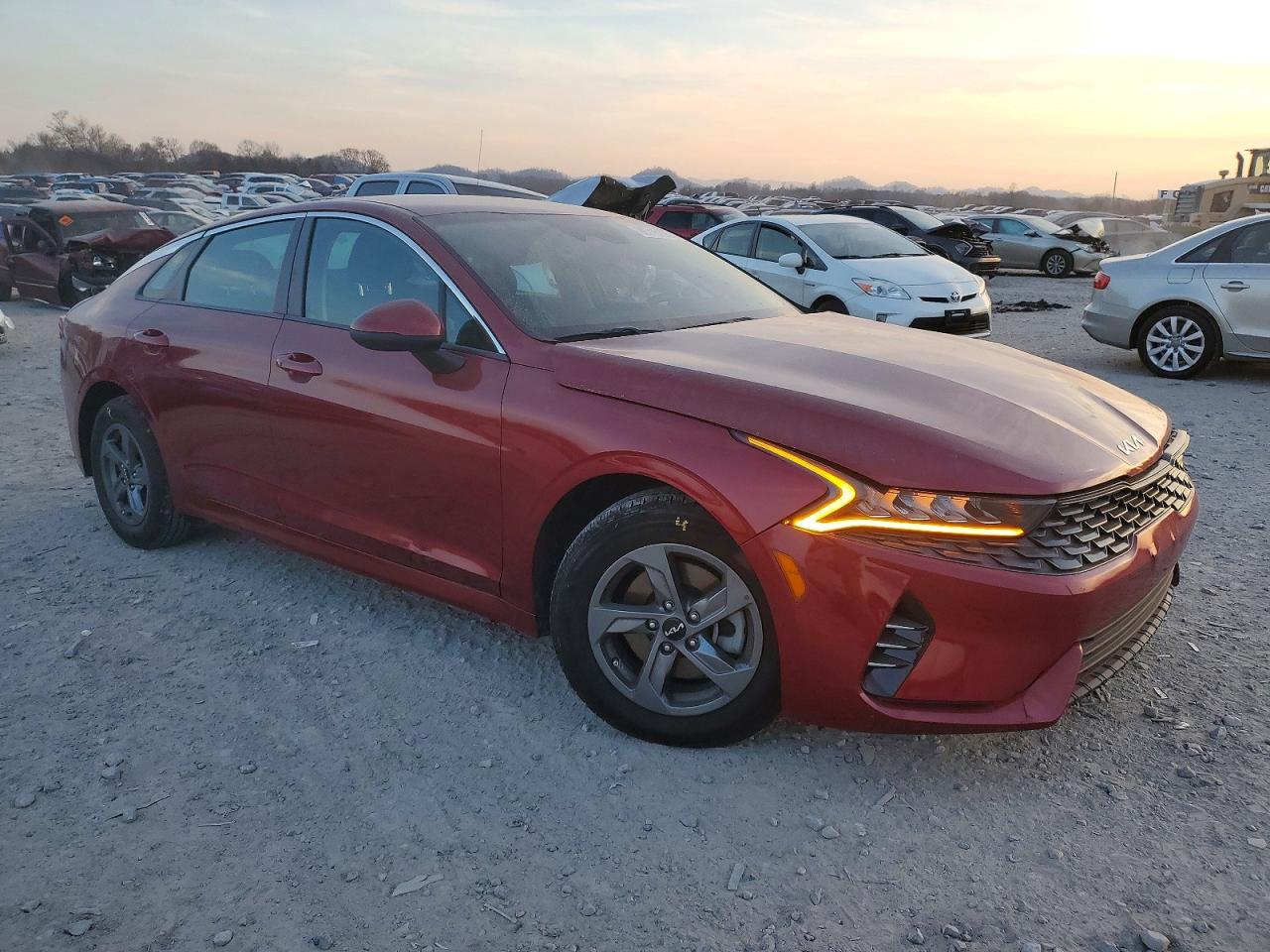 2023 KIA K5 LXS photo 4