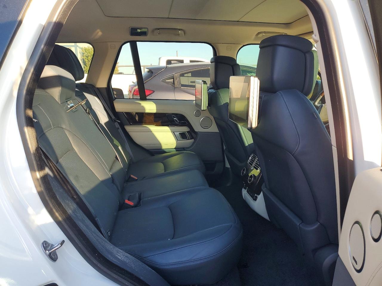 2019 LAND ROVER RANGE ROVER SUPERCHARGED photo 11