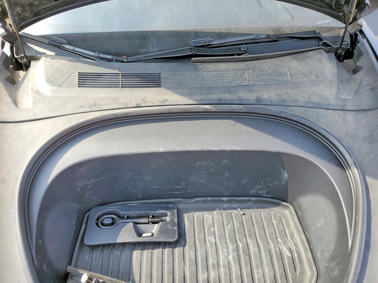 2024 TESLA MODEL 3 photo 11