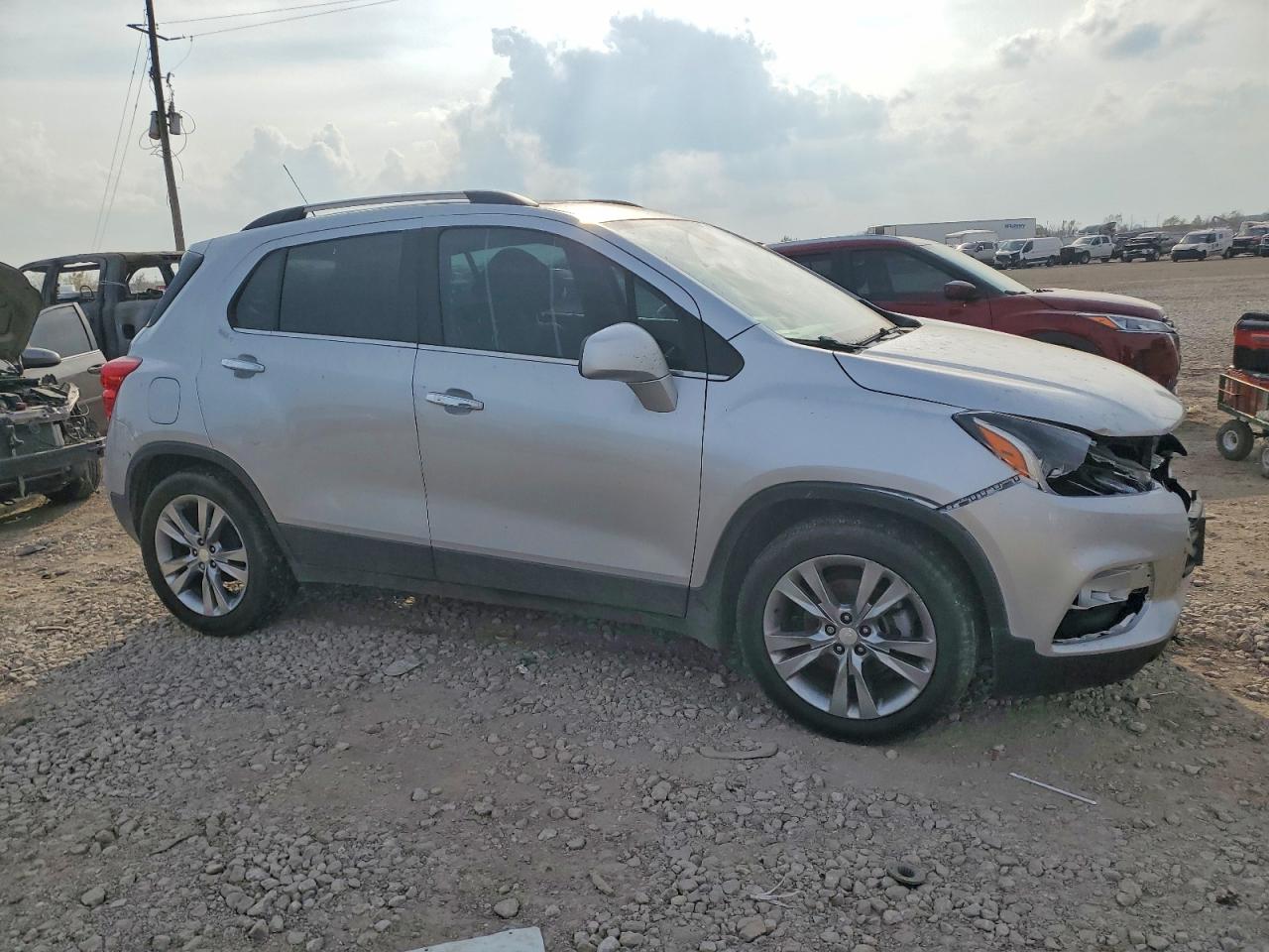 2020 CHEVROLET TRAX 1LT photo 4