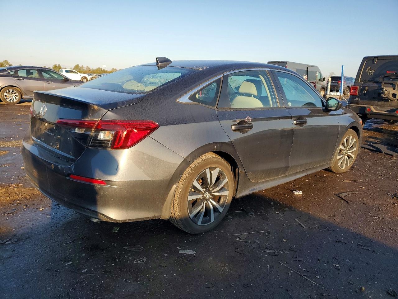 2022 HONDA CIVIC EX photo 3
