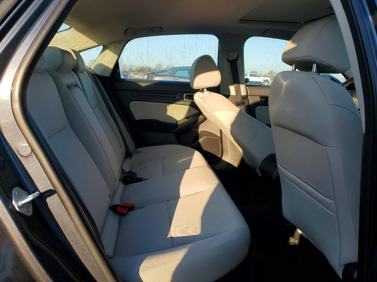 2022 HONDA CIVIC EX photo 10